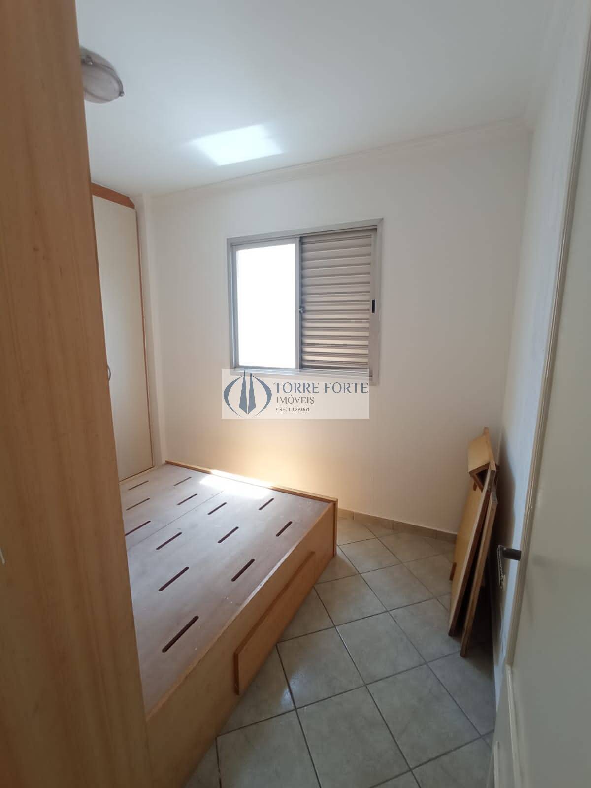 Apartamento à venda com 2 quartos, 65m² - Foto 17