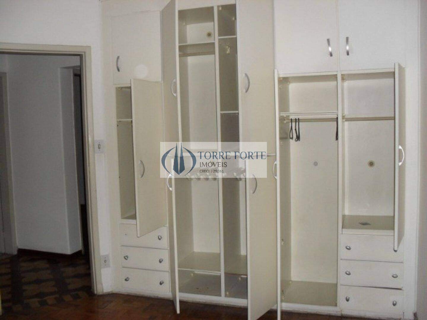 Apartamento à venda com 3 quartos, 98m² - Foto 10