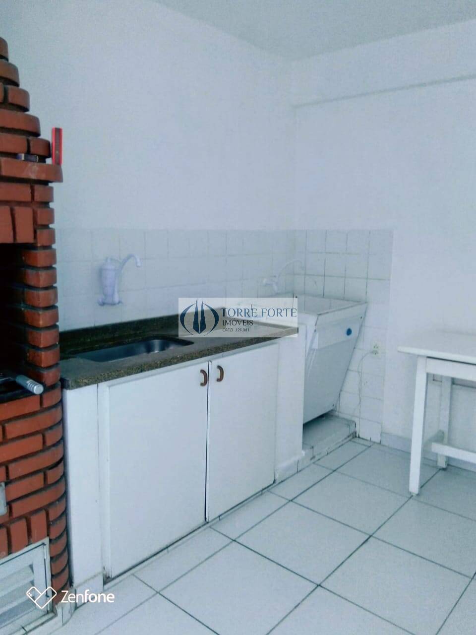 Casa à venda com 3 quartos, 194m² - Foto 11