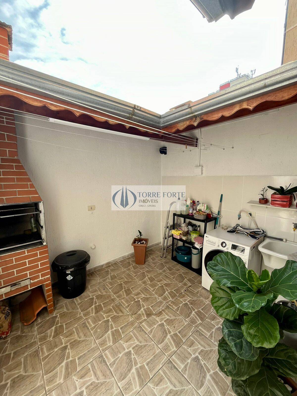 Casa à venda com 3 quartos, 130m² - Foto 12