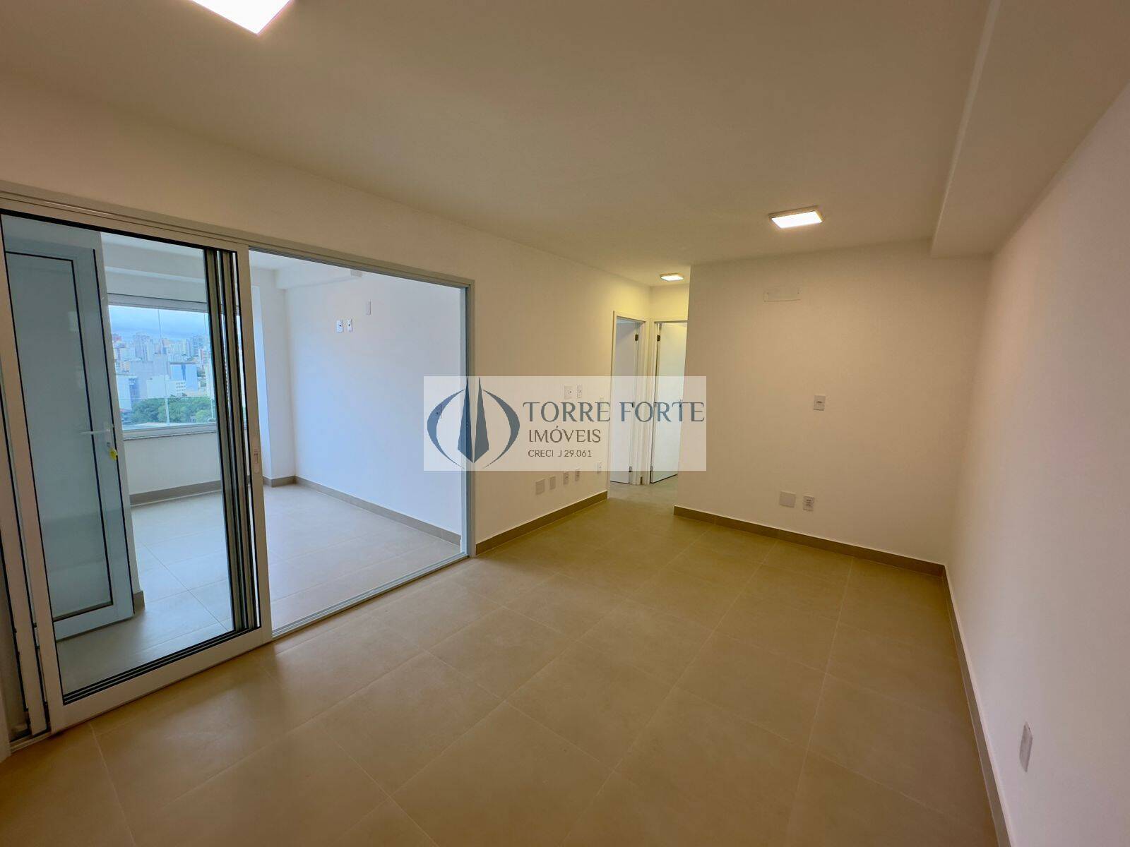 Apartamento à venda e aluguel com 2 quartos, 84m² - Foto 3