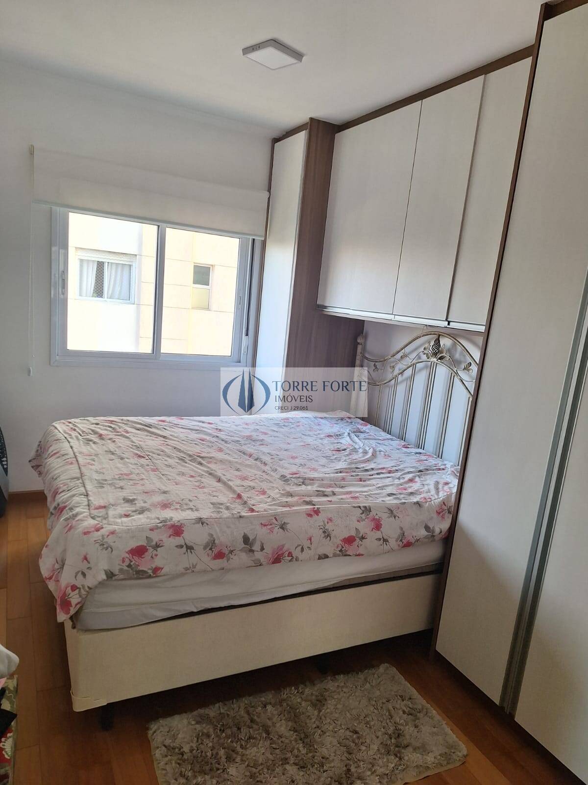 Apartamento à venda com 3 quartos, 96m² - Foto 4