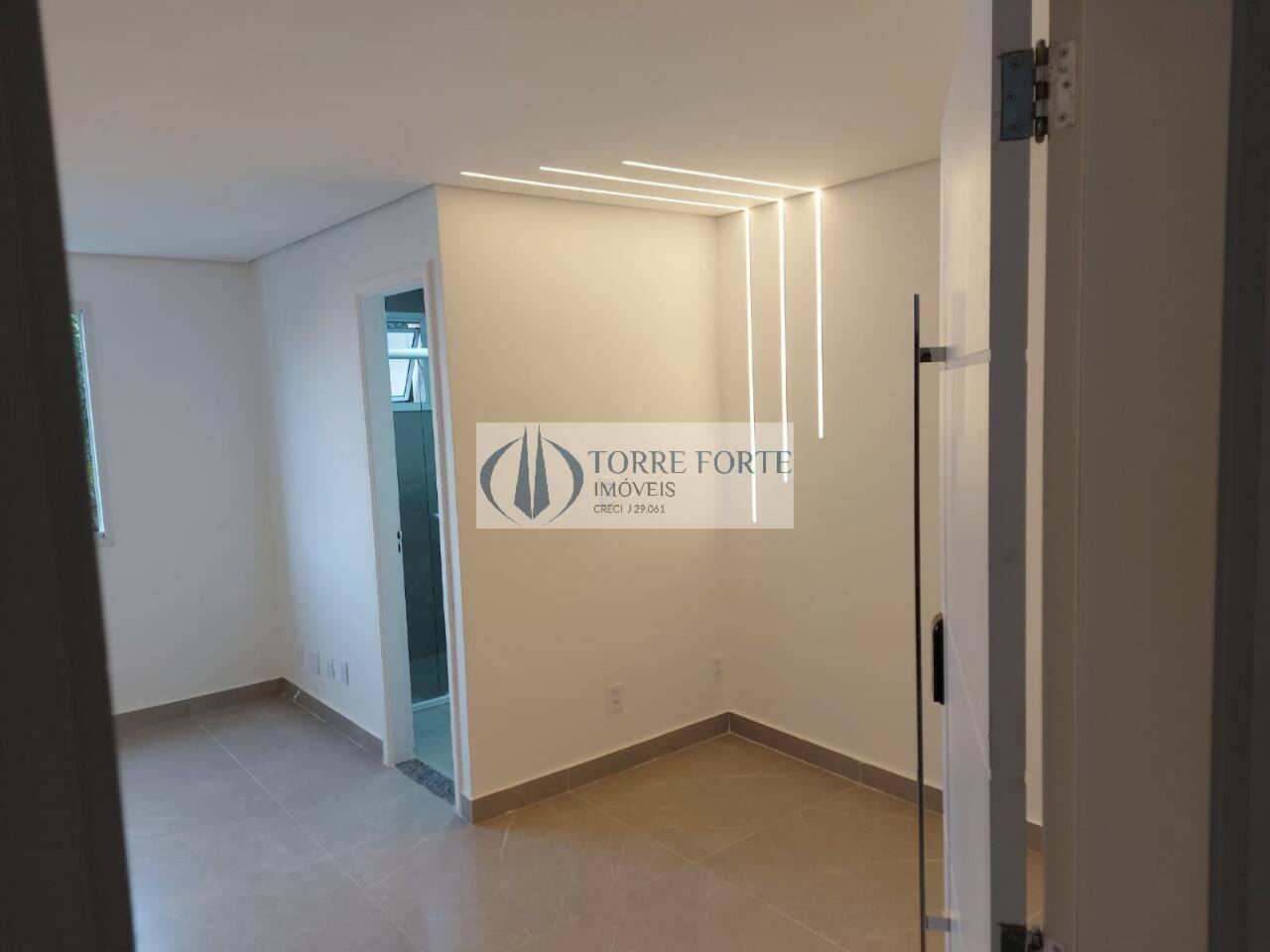 Apartamento à venda com 1 quarto, 34m² - Foto 22