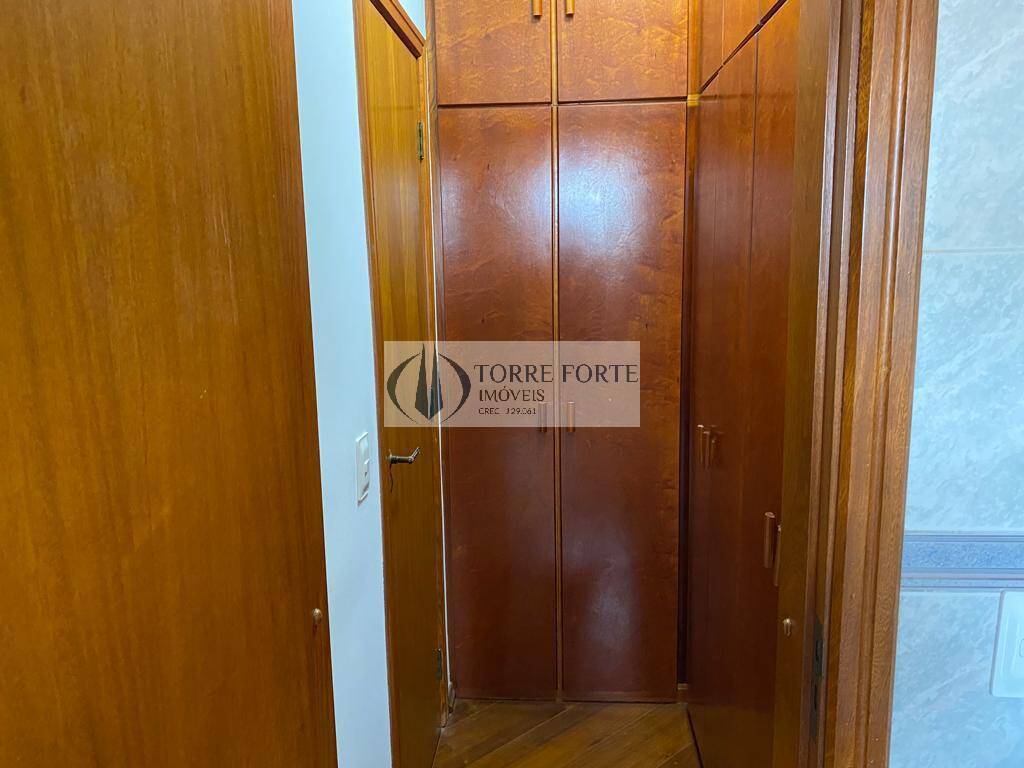 Apartamento à venda com 4 quartos, 185m² - Foto 29