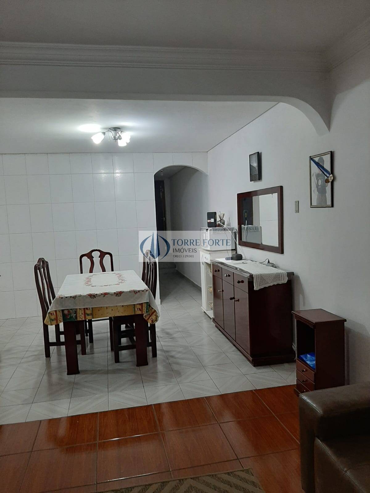 Casa à venda com 4 quartos, 258m² - Foto 11