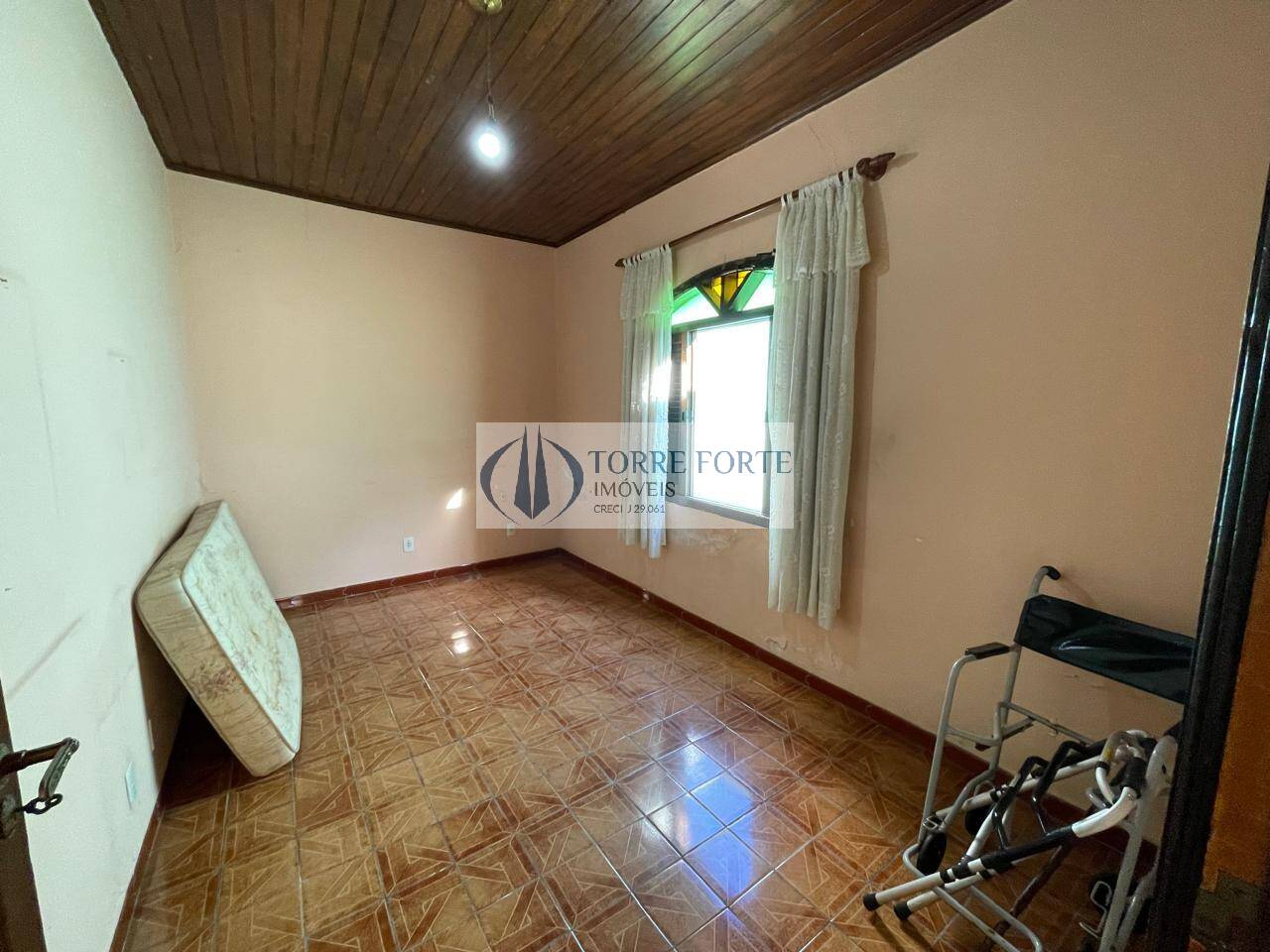 Casa à venda com 2 quartos, 120m² - Foto 22