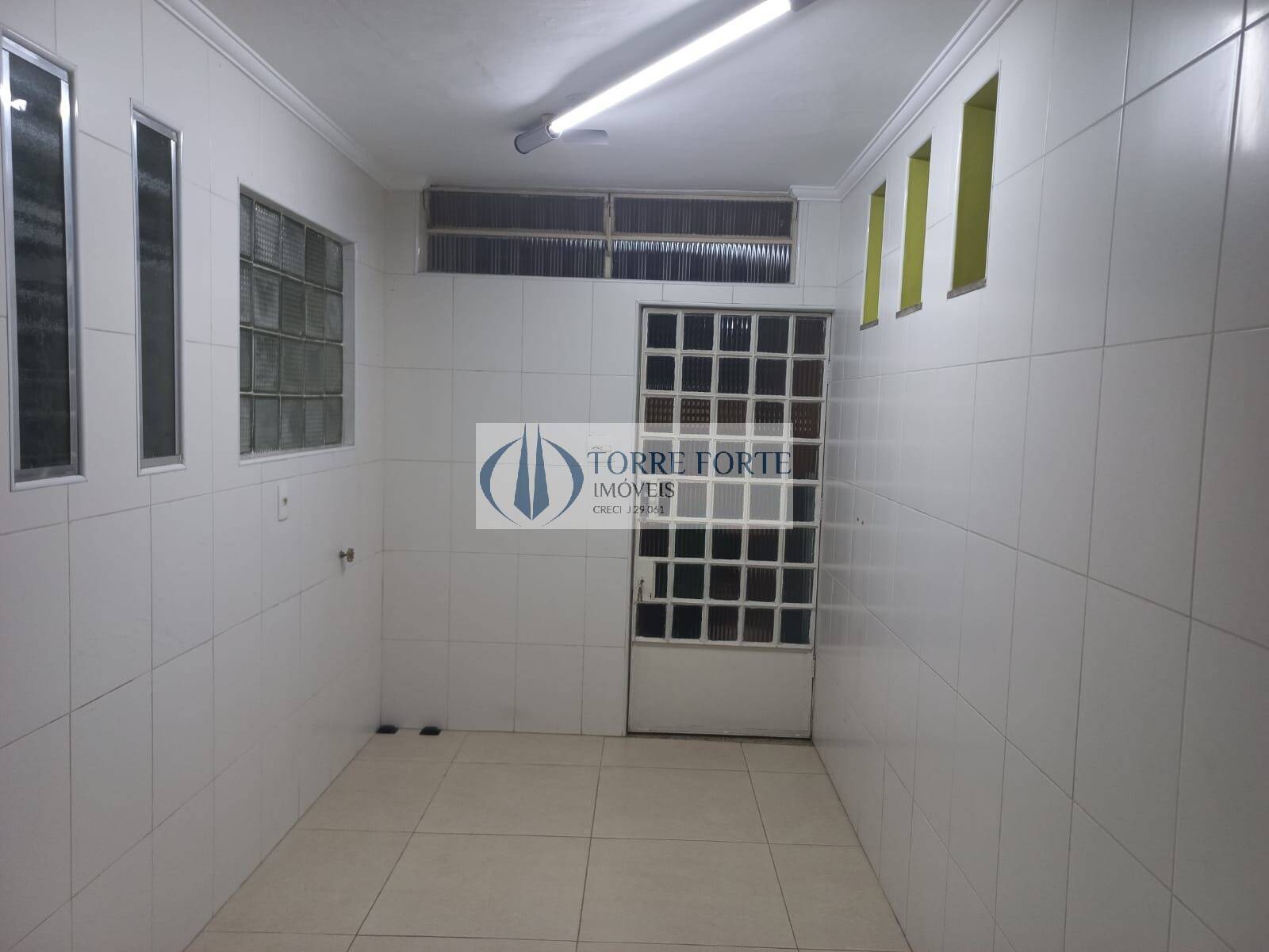 Sobrado à venda com 3 quartos, 180m² - Foto 7