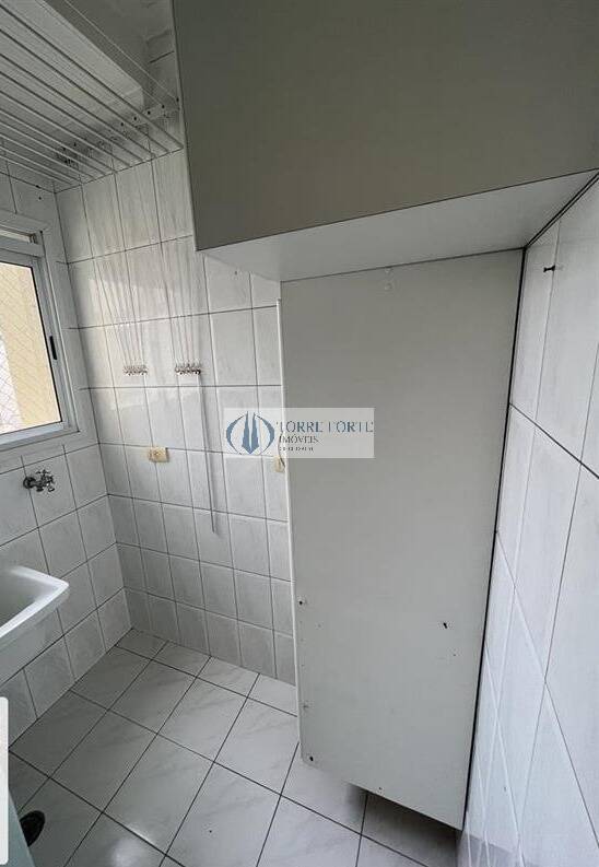 Apartamento à venda com 2 quartos, 70m² - Foto 11