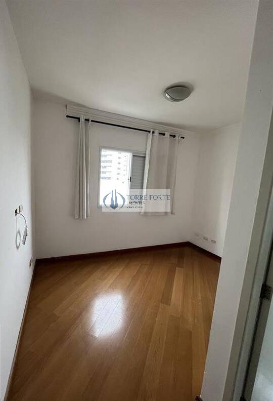 Apartamento à venda com 2 quartos, 70m² - Foto 7