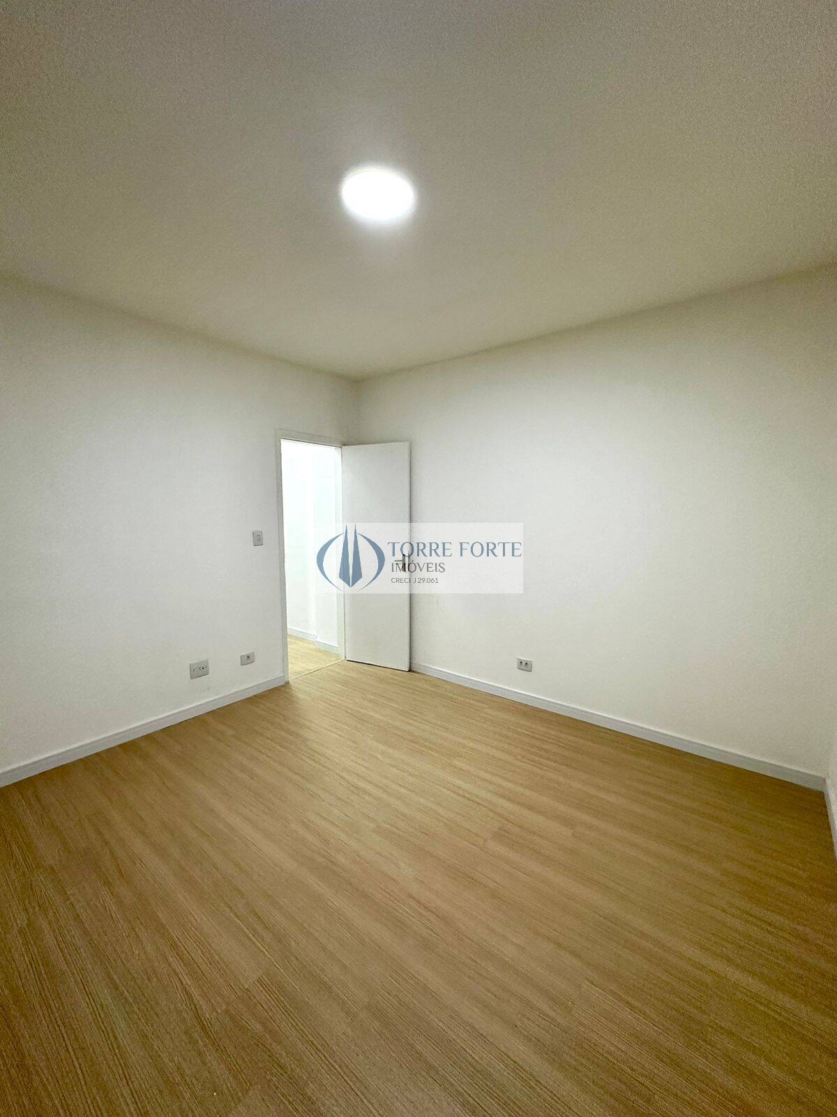 Apartamento à venda com 1 quarto, 50m² - Foto 6