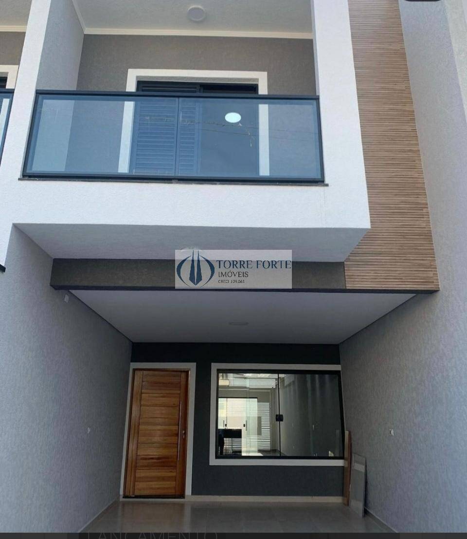 Casa à venda com 3 quartos, 120m² - Foto 1