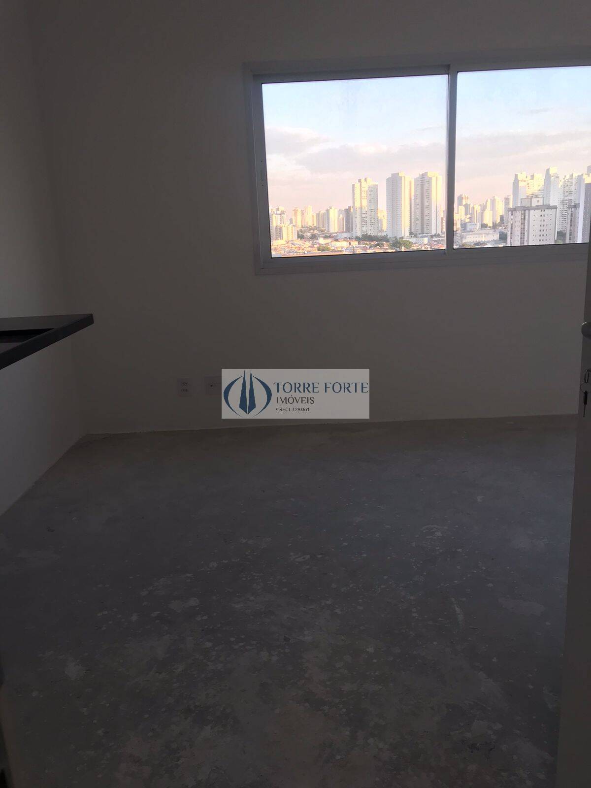 Apartamento à venda com 1 quarto, 21m² - Foto 2