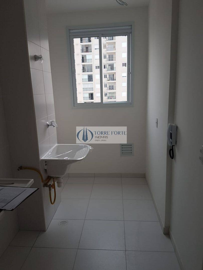 Apartamento à venda com 2 quartos, 38m² - Foto 6