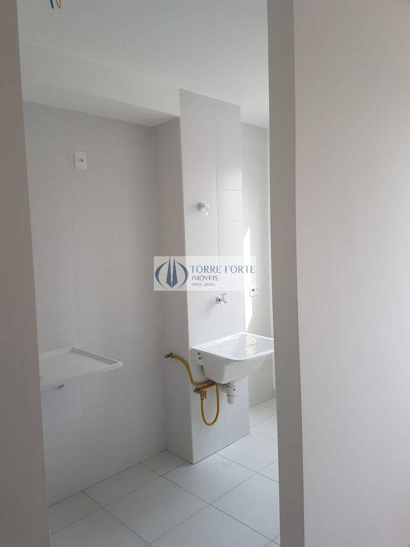 Apartamento à venda com 2 quartos, 38m² - Foto 9