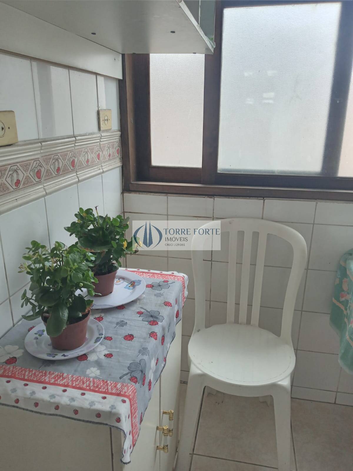 Apartamento à venda com 4 quartos, 140m² - Foto 5