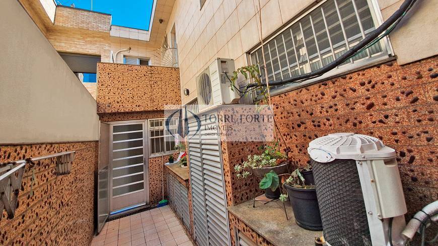 Casa à venda com 4 quartos, 238m² - Foto 10