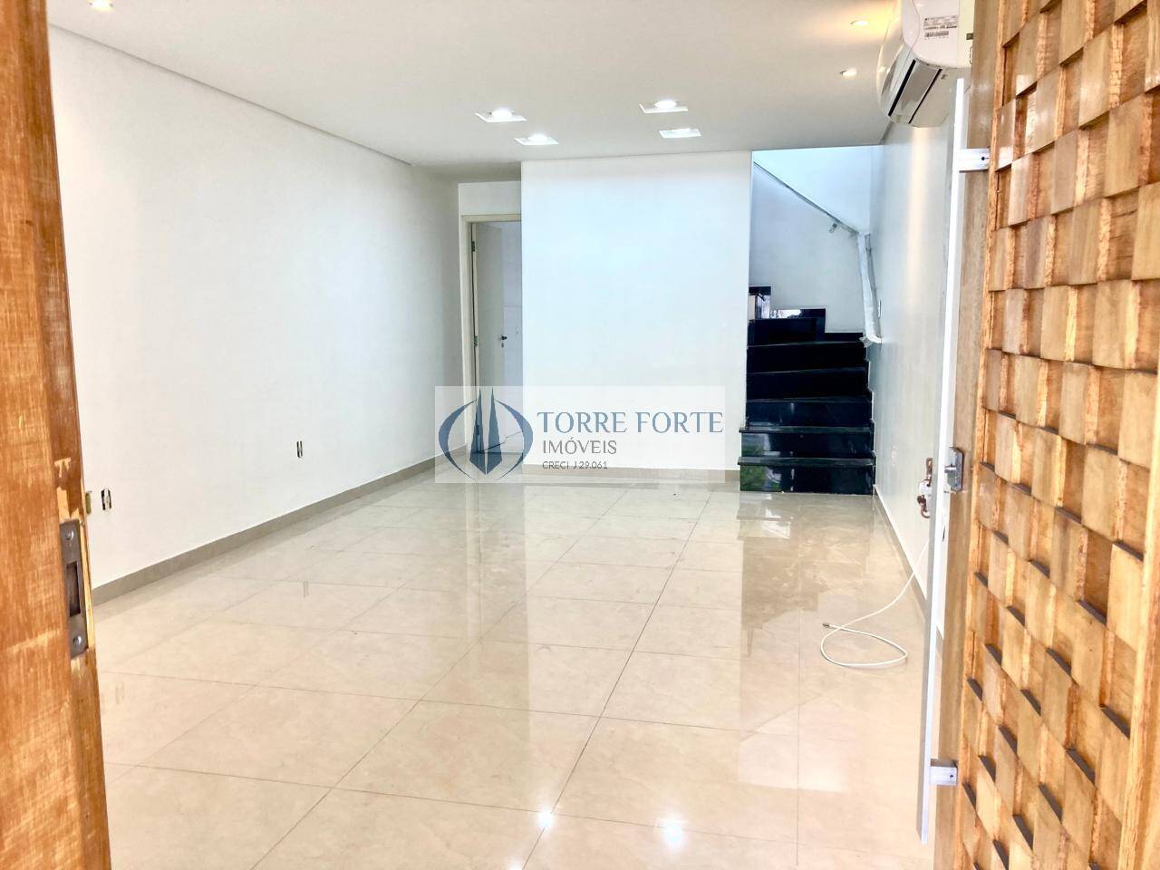 Sobrado à venda com 4 quartos, 120m² - Foto 9