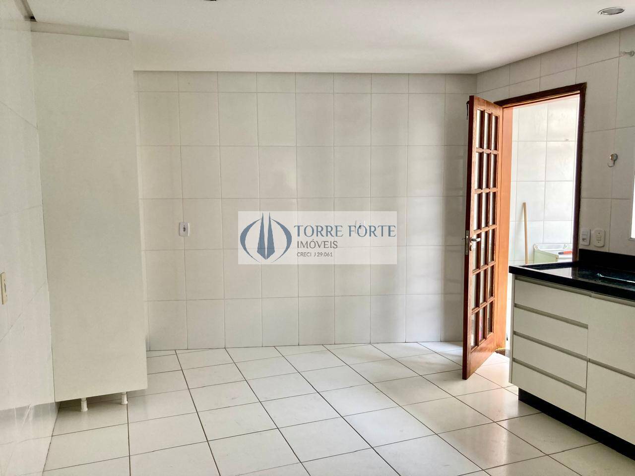 Sobrado à venda com 4 quartos, 120m² - Foto 15