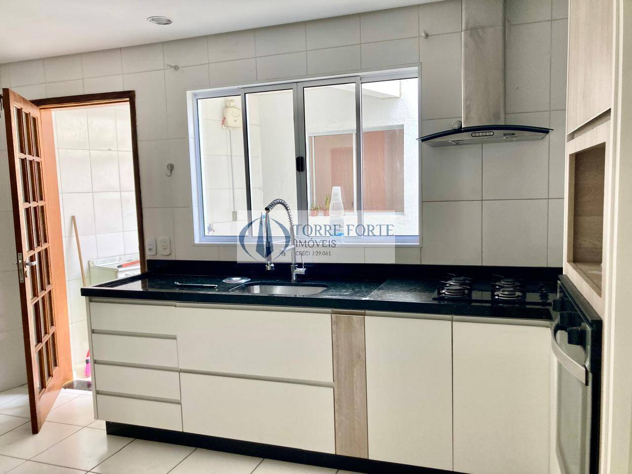 Sobrado à venda com 4 quartos, 120m² - Foto 13