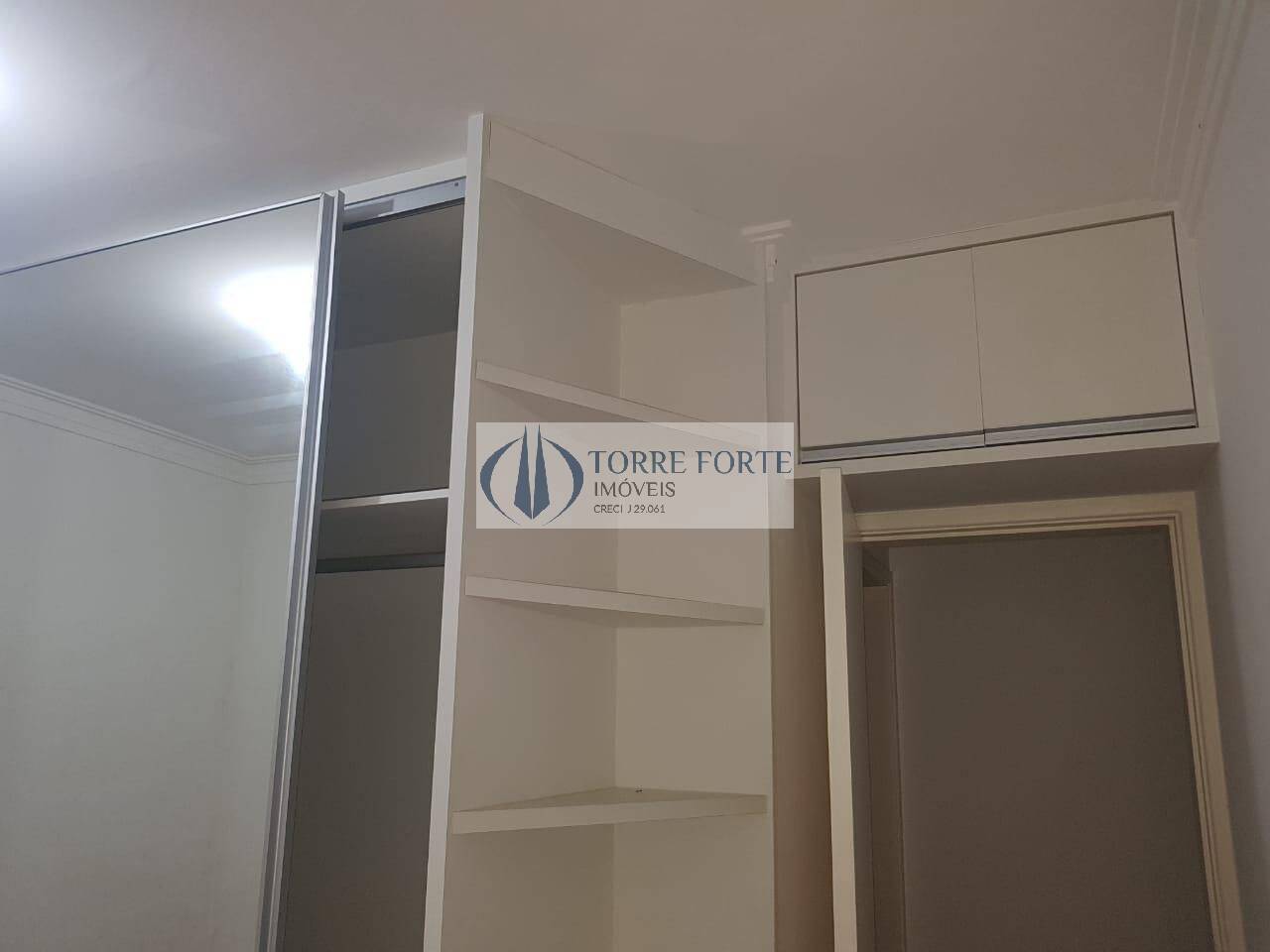 Apartamento à venda com 3 quartos, 66m² - Foto 17