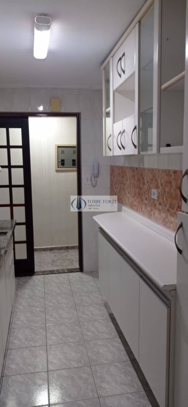 Apartamento para alugar com 2 quartos, 50m² - Foto 12