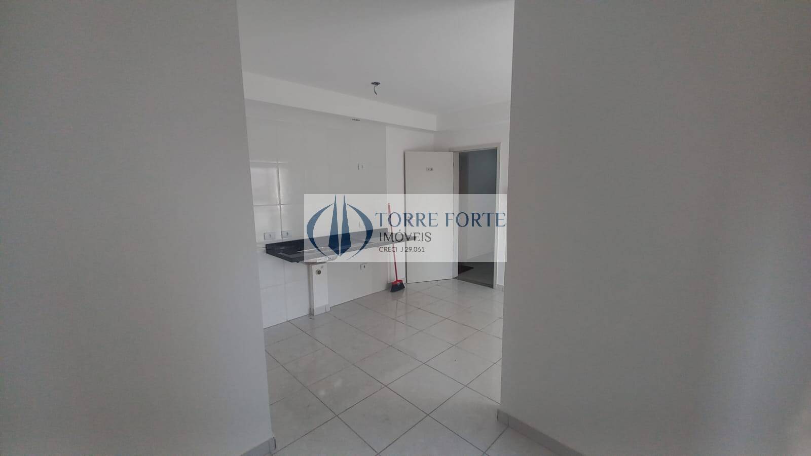 Apartamento à venda com 1 quarto, 32m² - Foto 5