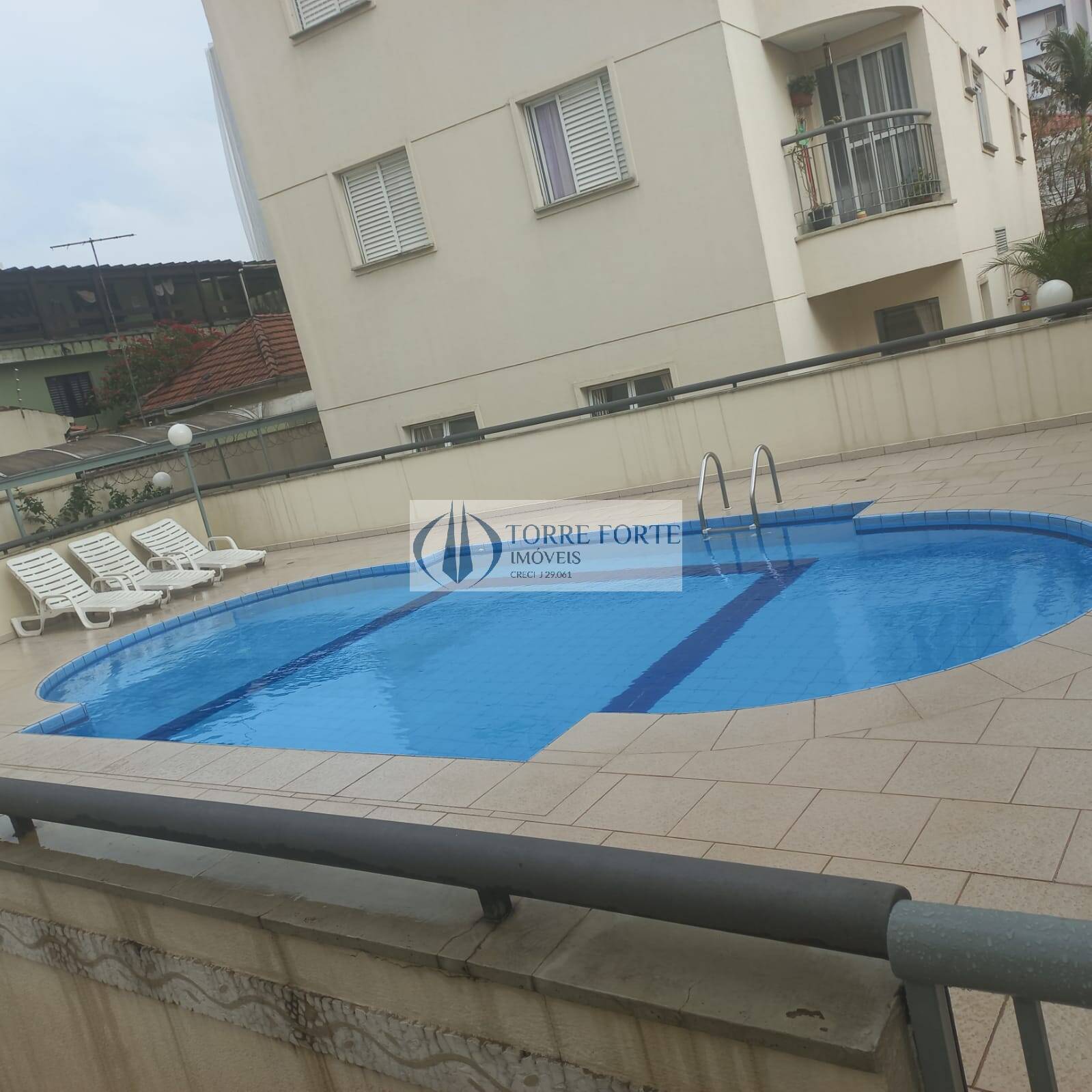 Apartamento à venda com 3 quartos, 87m² - Foto 1