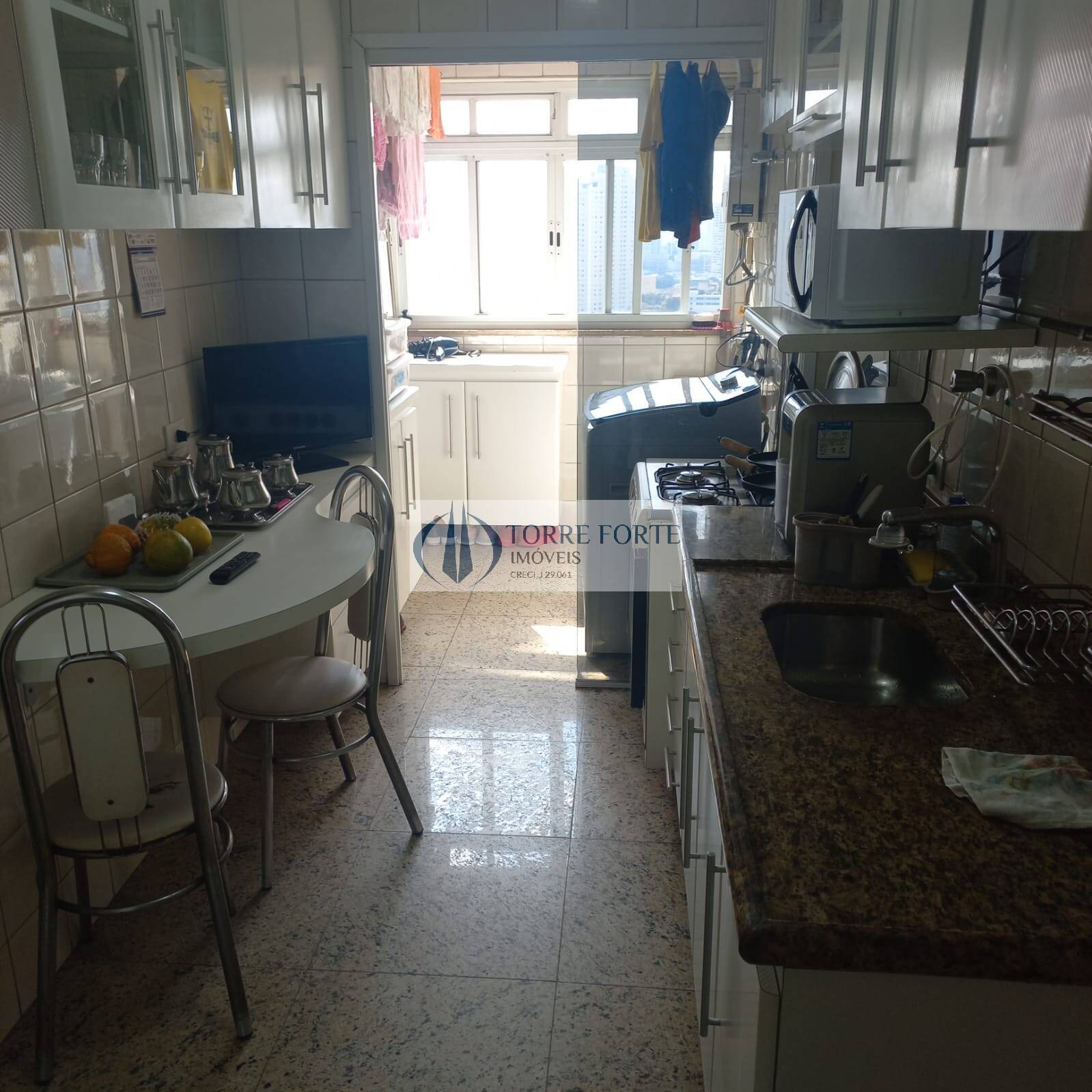 Apartamento à venda com 3 quartos, 87m² - Foto 8