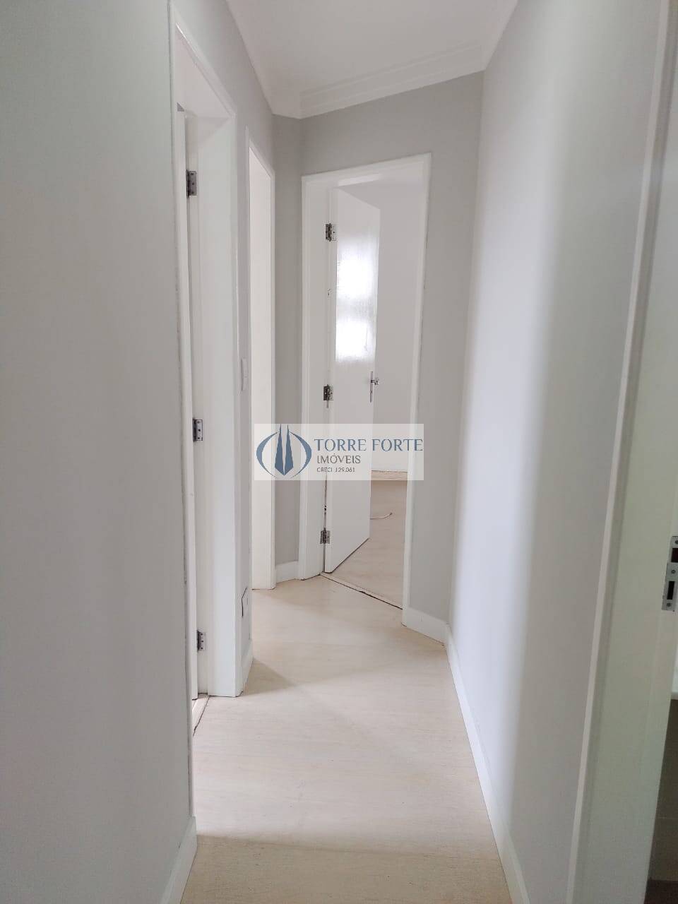 Apartamento à venda com 3 quartos, 70m² - Foto 7