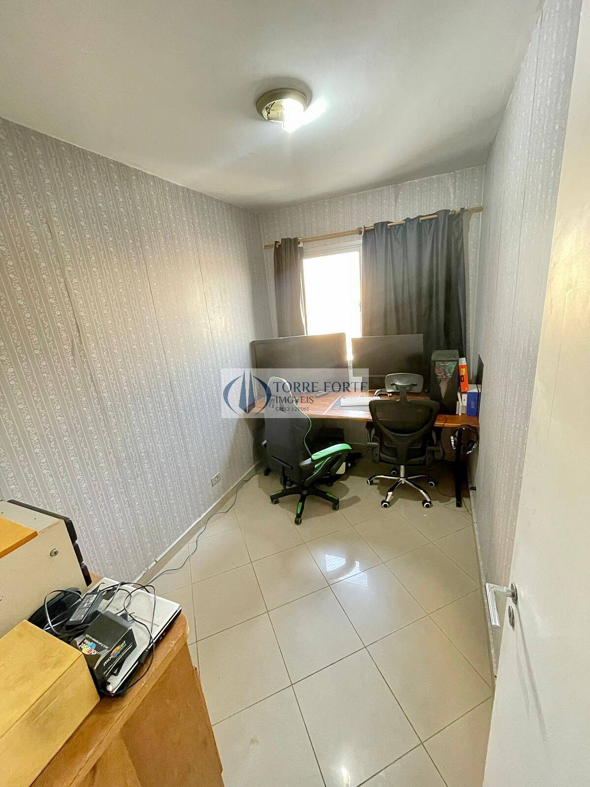 Apartamento à venda com 3 quartos, 70m² - Foto 26