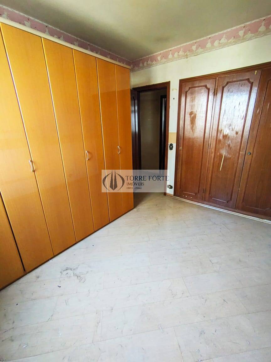 Apartamento à venda com 2 quartos, 66m² - Foto 2