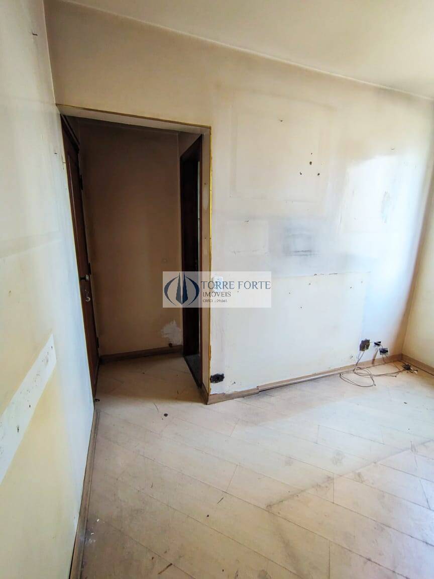 Apartamento à venda com 2 quartos, 66m² - Foto 14