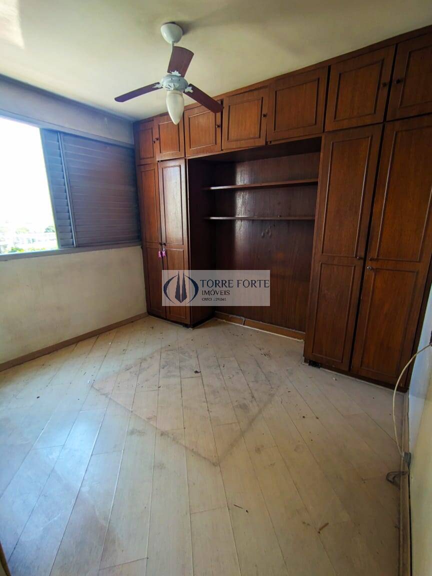 Apartamento à venda com 2 quartos, 66m² - Foto 12