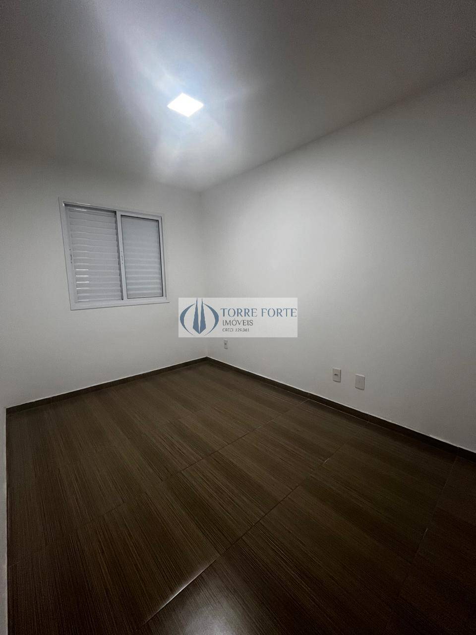 Apartamento à venda com 2 quartos, 45m² - Foto 11