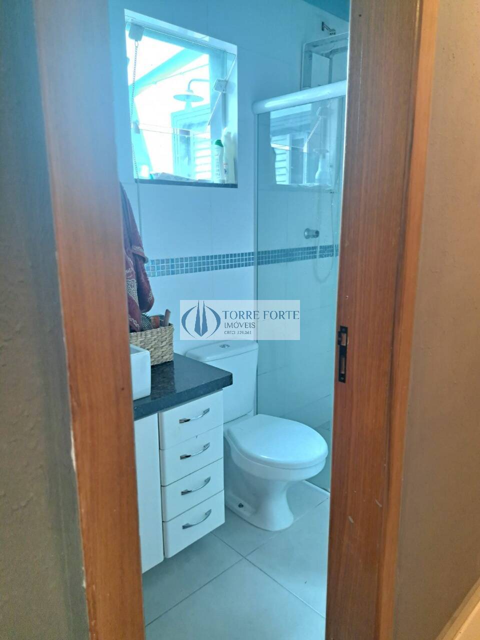 Apartamento à venda com 3 quartos, 81m² - Foto 2