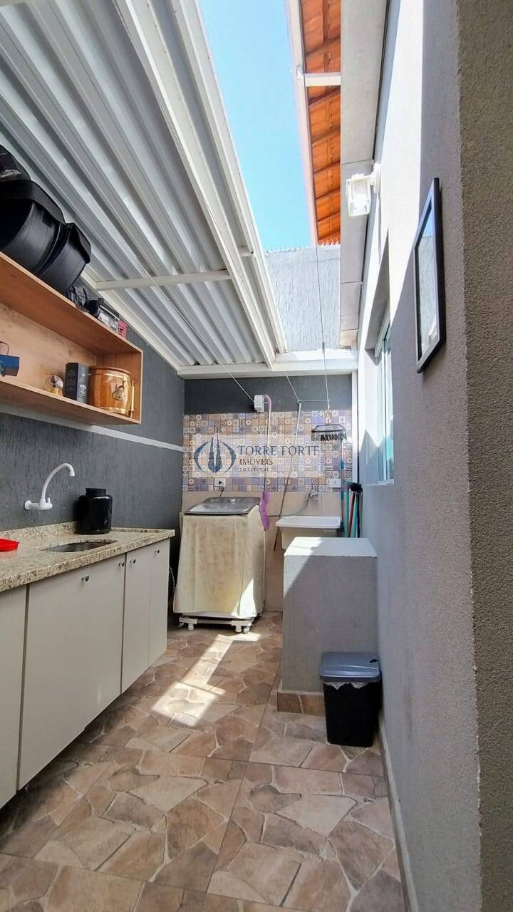 Casa à venda com 2 quartos, 80m² - Foto 7