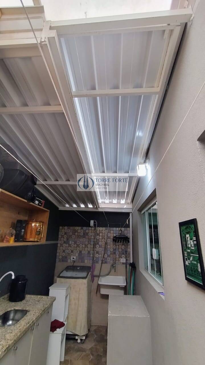 Casa à venda com 2 quartos, 80m² - Foto 10