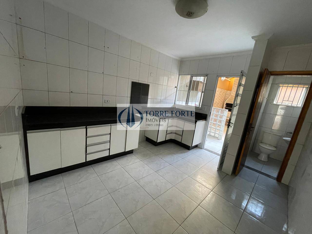 Casa à venda com 2 quartos, 94m² - Foto 8