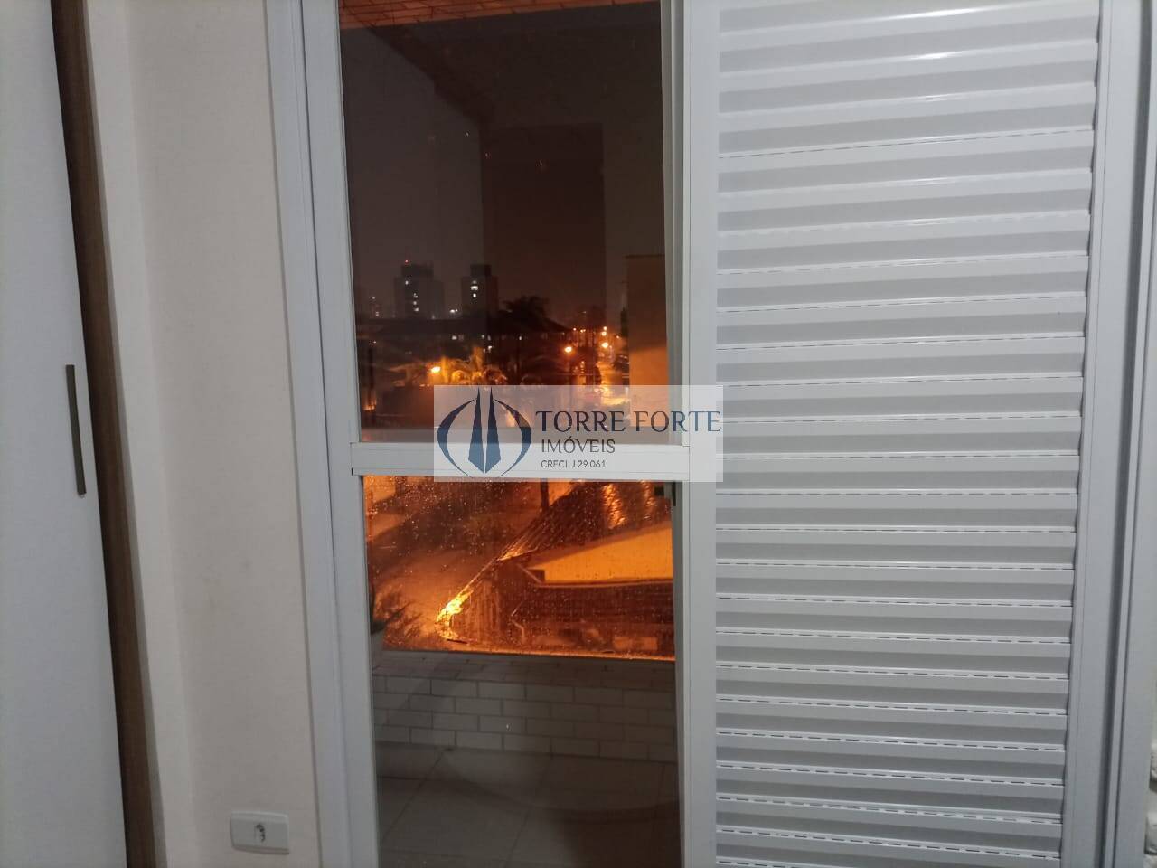 Apartamento à venda com 2 quartos, 70m² - Foto 10