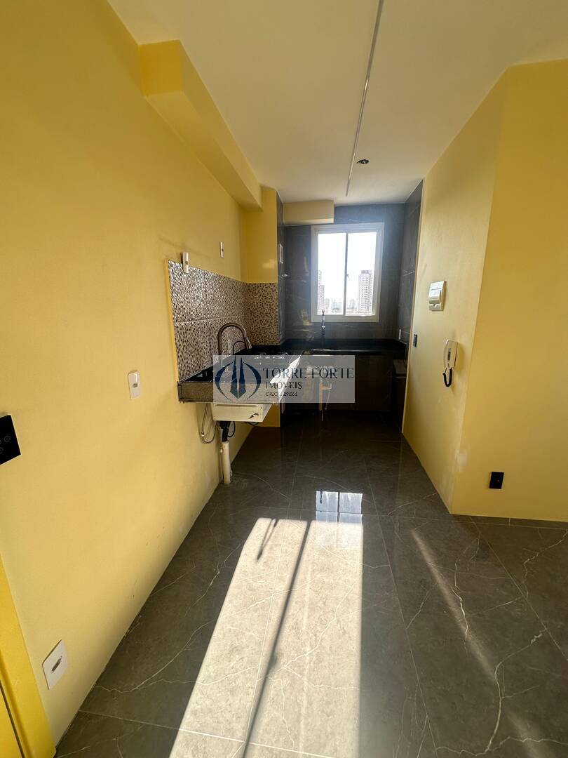 Apartamento à venda com 2 quartos, 34m² - Foto 3