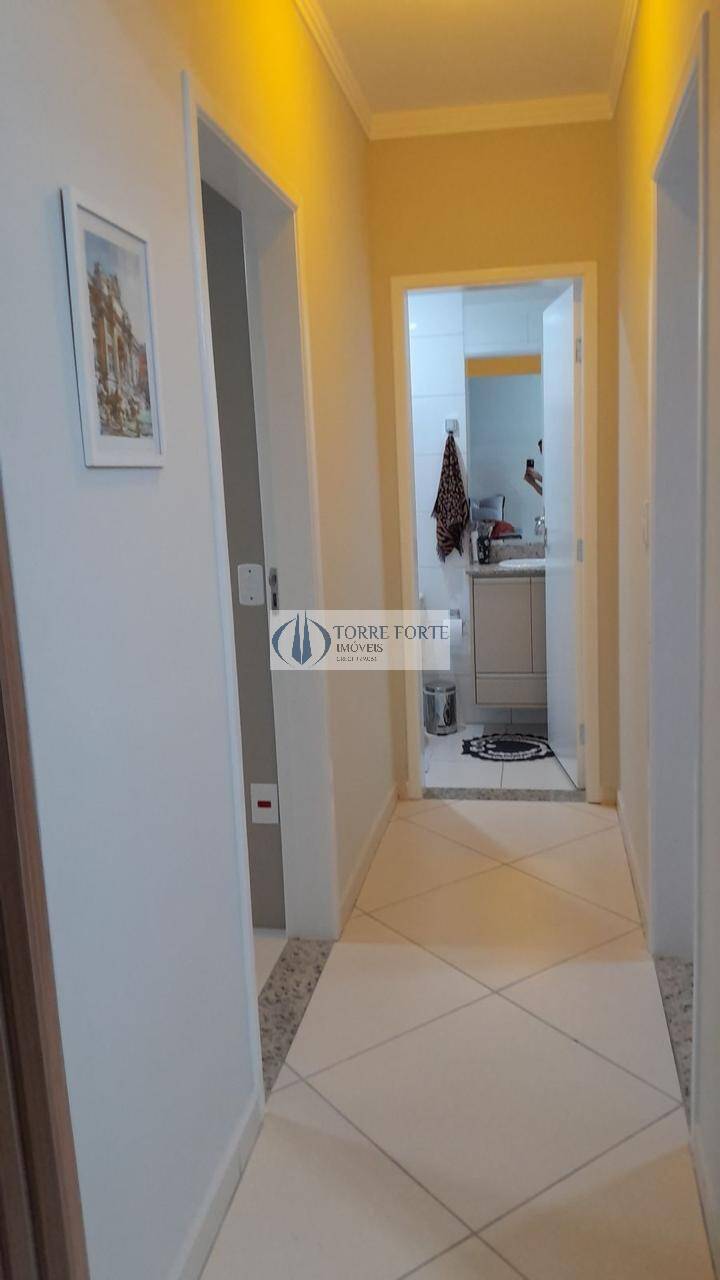 Apartamento à venda com 2 quartos, 60m² - Foto 13