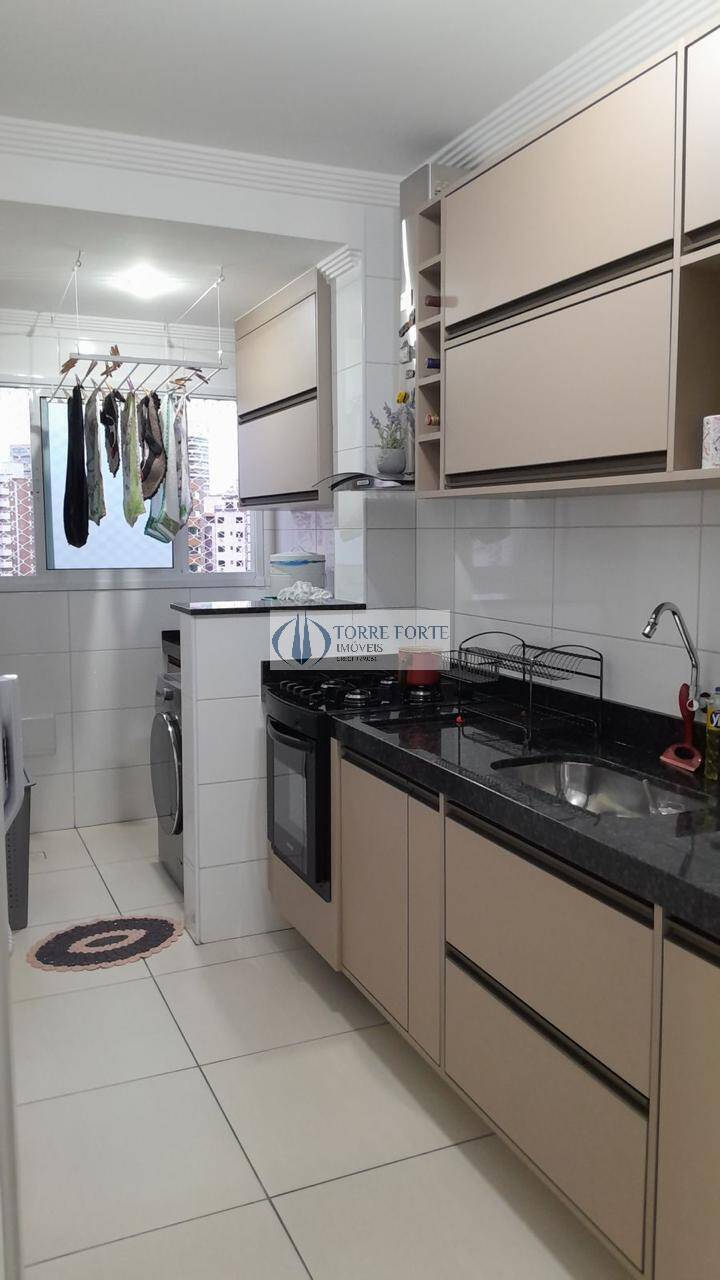 Apartamento à venda com 2 quartos, 60m² - Foto 16