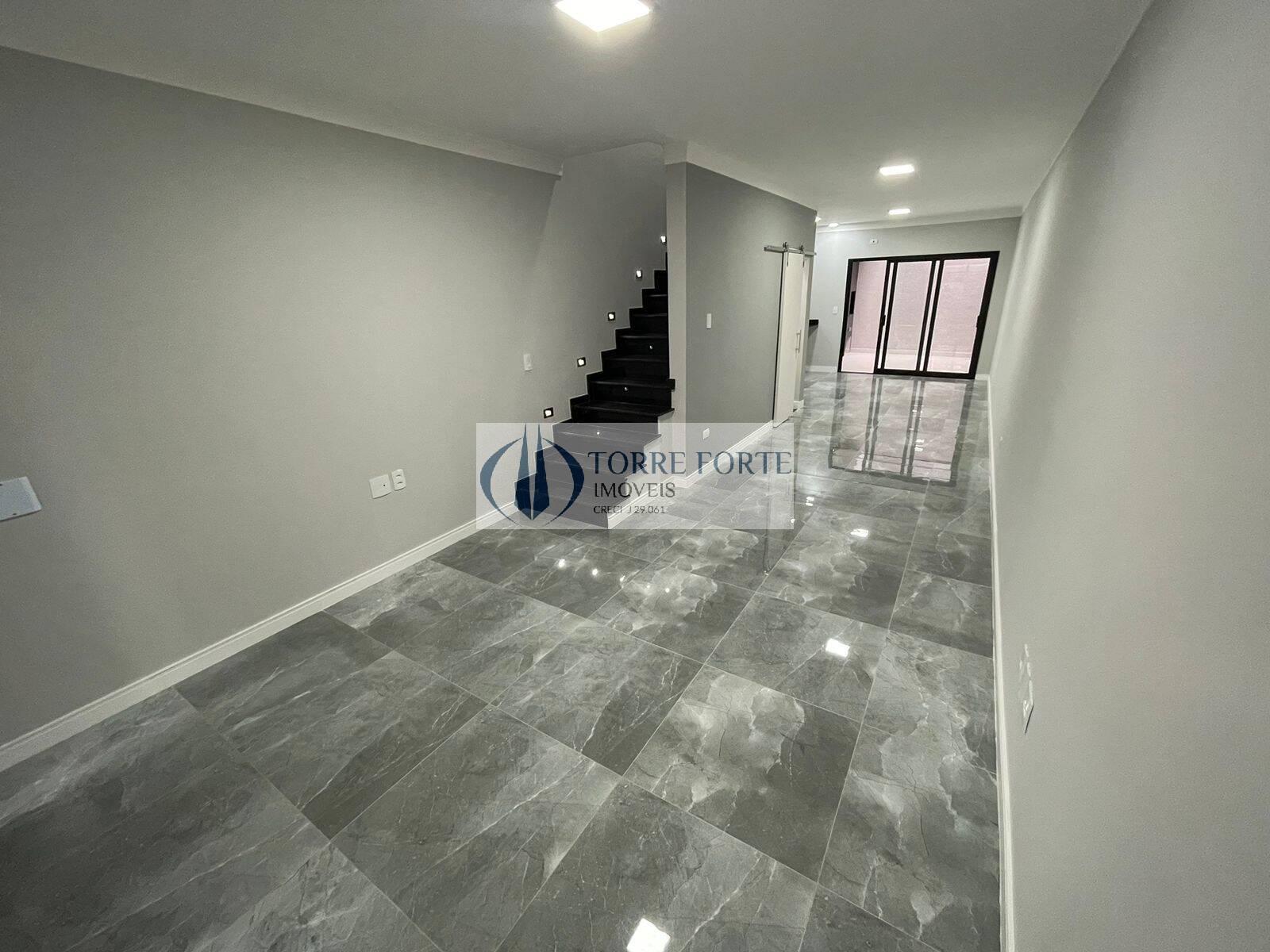 Casa à venda com 3 quartos, 158m² - Foto 5