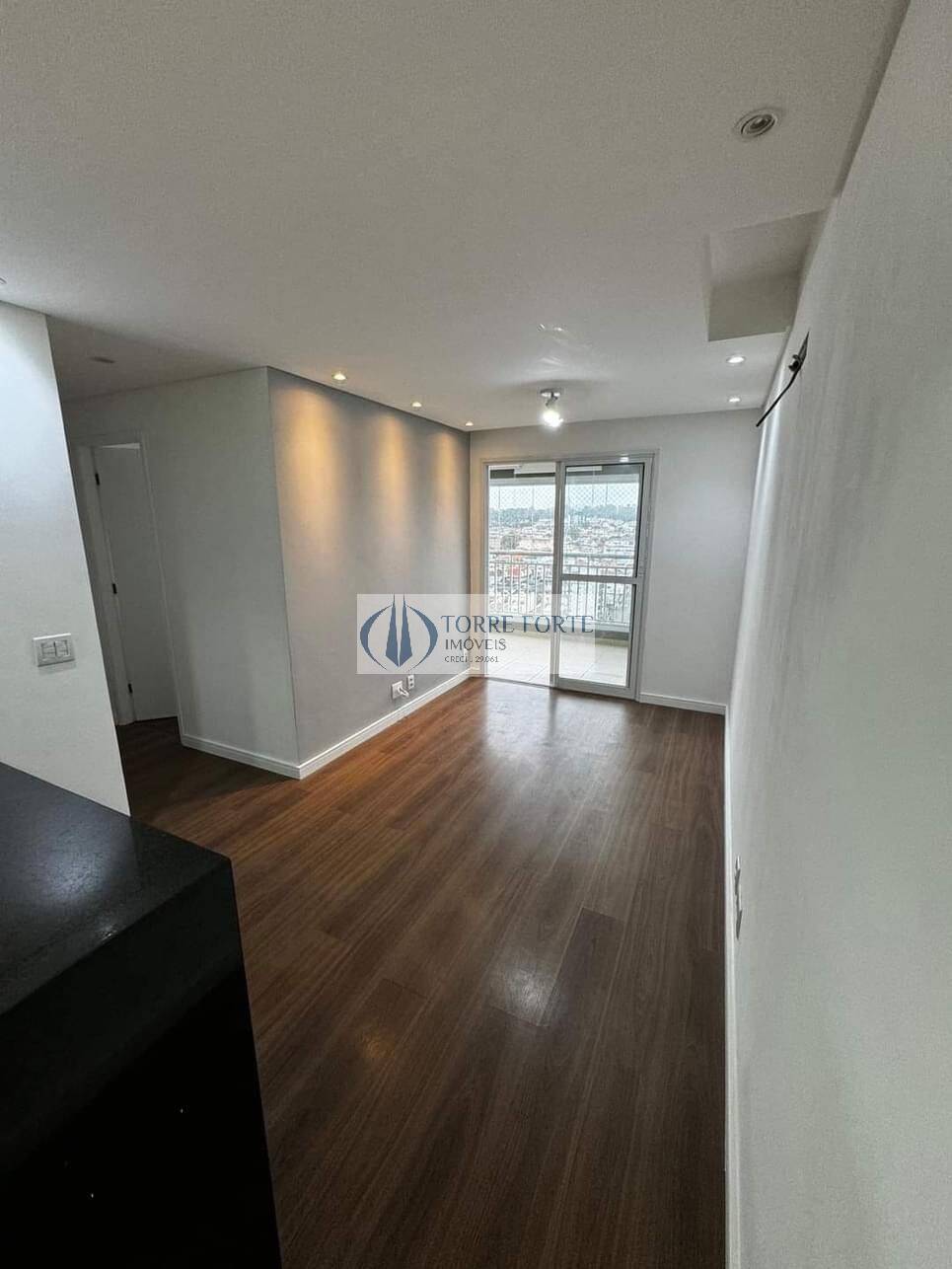 Apartamento à venda com 2 quartos, 63m² - Foto 4