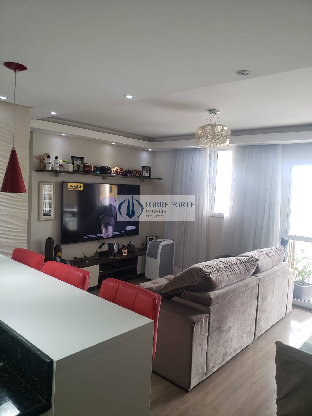 Apartamento à venda com 3 quartos, 74m² - Foto 1