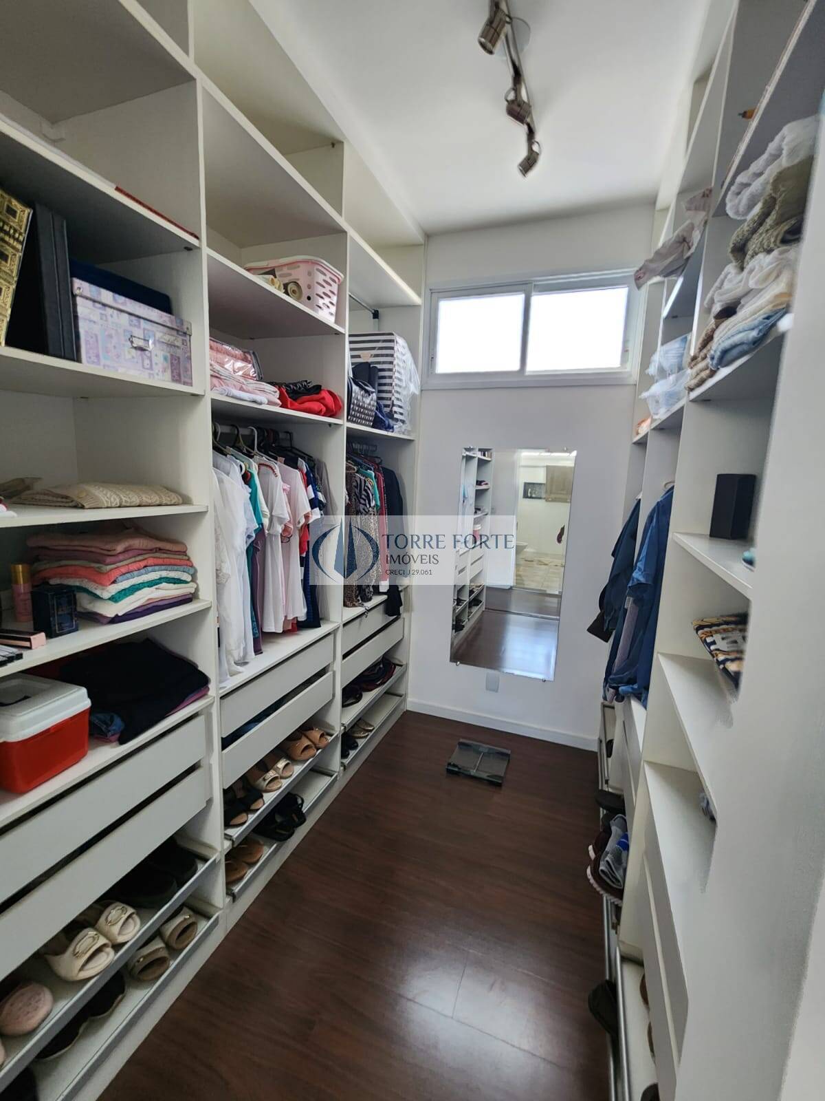 Sobrado à venda com 4 quartos, 259m² - Foto 23