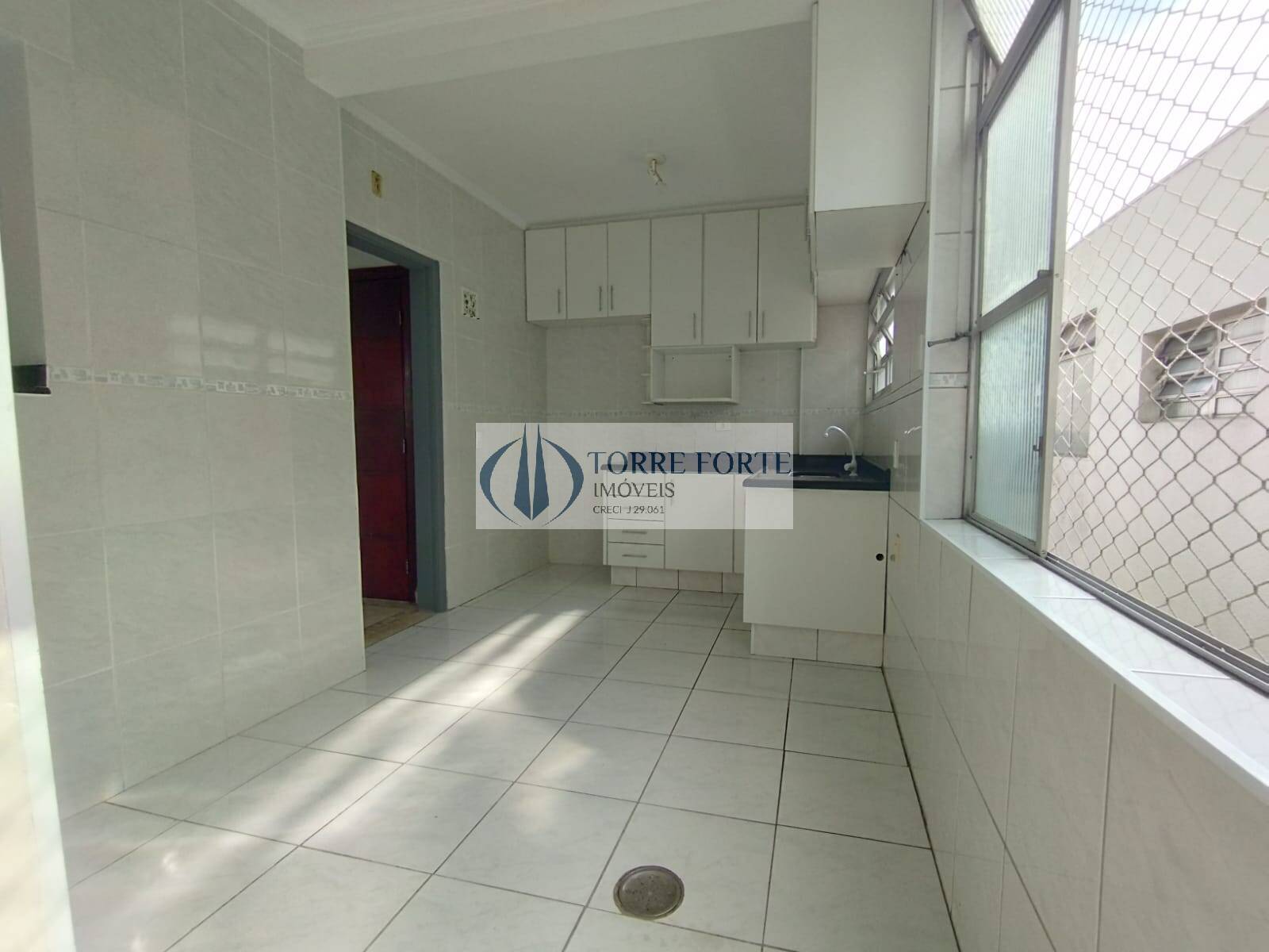 Apartamento à venda com 2 quartos, 62m² - Foto 13