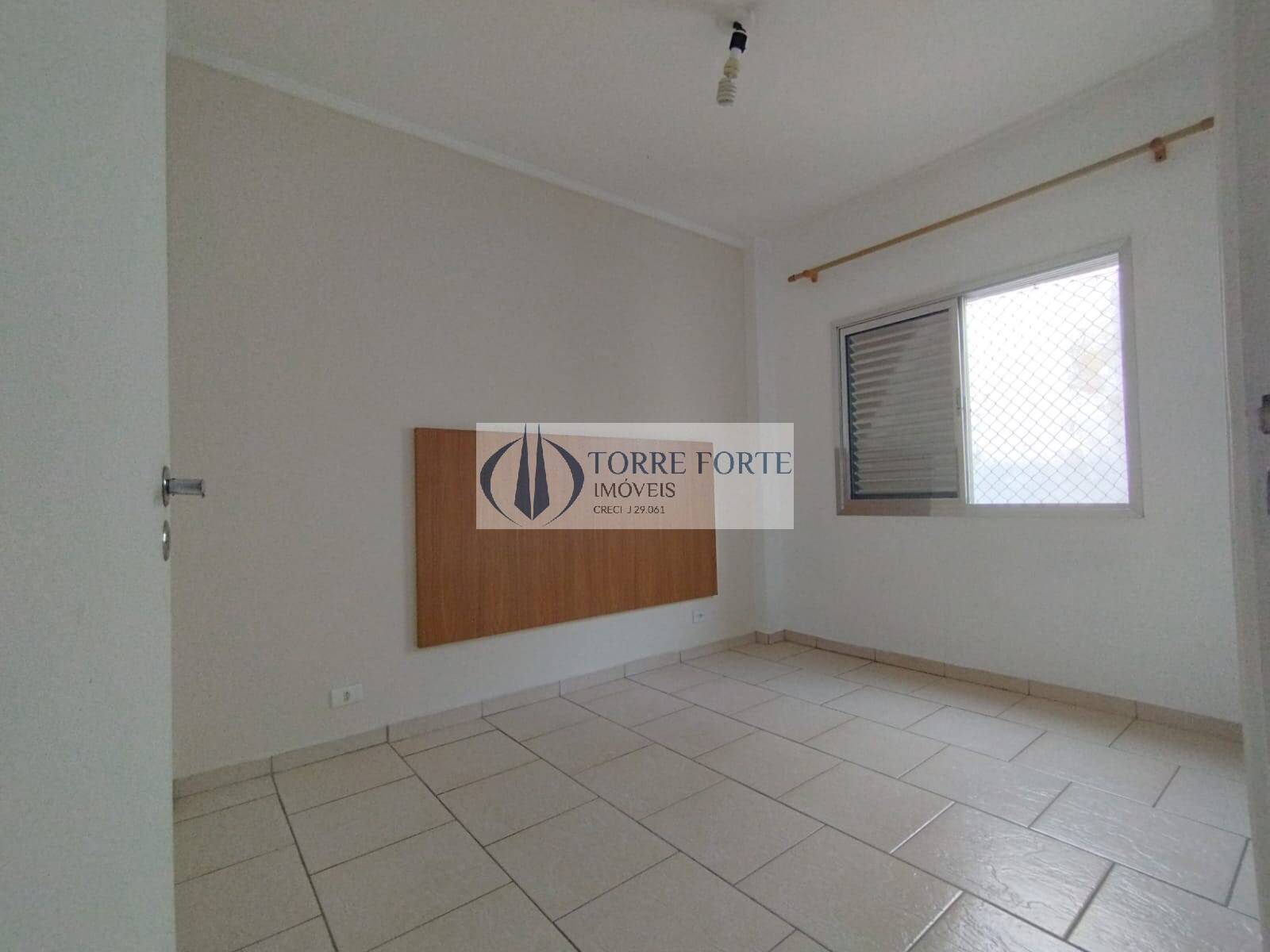 Apartamento à venda com 2 quartos, 62m² - Foto 19