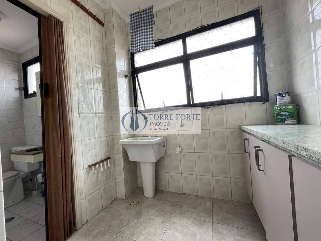 Apartamento à venda com 2 quartos, 64m² - Foto 7