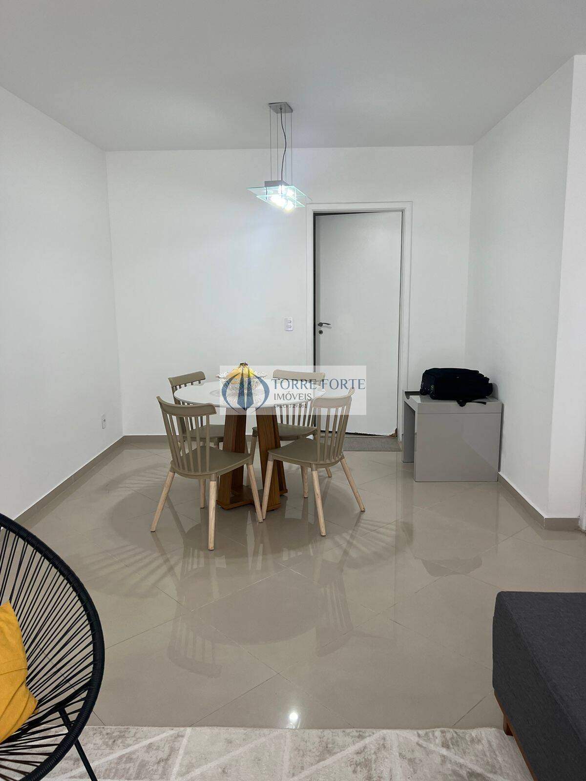 Apartamento à venda com 3 quartos, 98m² - Foto 6